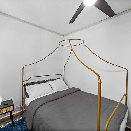 Pet Friendly 2Br In Little Italy # 3 Apartment Cleveland Exterior photo
