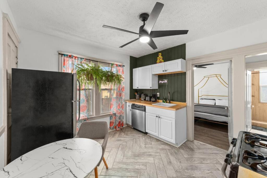 Pet Friendly 2Br In Little Italy # 3 Apartment Cleveland Exterior photo